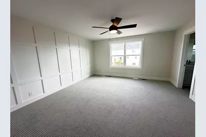 690 Lincoln Lawns Drive NW, Grand Rapids, MI 49534 - Photo 9