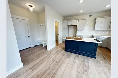 690 Lincoln Lawns Drive NW, Grand Rapids, MI 49534 - Photo 7