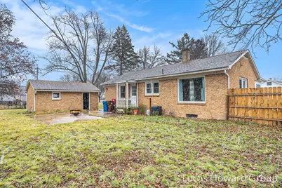 305 E Pine Street, Fremont, MI 49412 - Photo 23