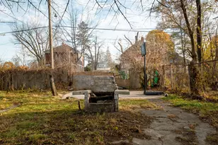 5062 Parker St, Detroit, MI 48213 - Photo 3