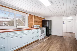 389 Parker Ave, Benton Harbor, MI 49022 - Photo 7