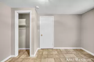 856 10th St NW, Grand Rapids, MI 49504 - Photo 5