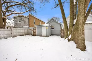856 10th St NW, Grand Rapids, MI 49504 - Photo 17