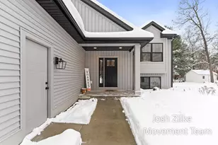 6027 Vesper Dr, Muskegon, MI 49442 - Photo 3