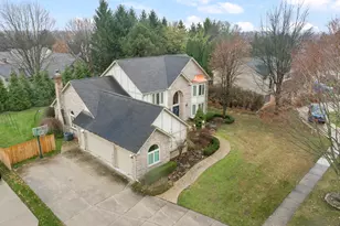 54880 Burlington Dr, Shelby Twp, MI 48315 - Photo 5