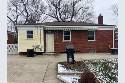 21442 Arrowhead Street, Saint Clair Shores, MI 48082 - Photo 17