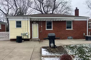 21442 Arrowhead St, Saint Clair Shores, MI 48082 - Photo 17