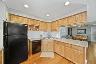 318 Cedar St, Brooklyn, MI 49230 - Photo 9