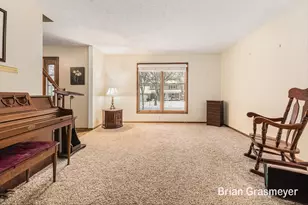 2826 Alger St SE, Grand Rapids, MI 49546 - Photo 5