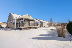 8876 Creekway Dr, Ypsilanti, MI 48197 - Photo 3