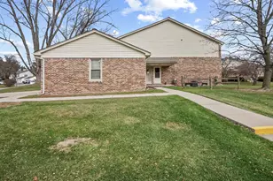 38513 Capetown Ct, Clinton Twp, MI 48038 - Photo 3