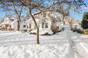 1209 Cambridge Dr, Kalamazoo, MI 49001 - Photo 3