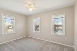 2902 Emerald Dr, Kalamazoo, MI 49001 - Photo 9