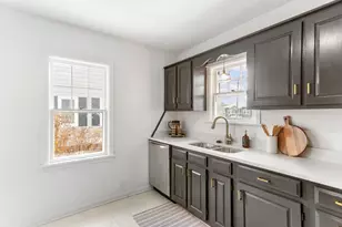 911 Napier Ave, Saint Joseph, MI 49085 - Photo 19