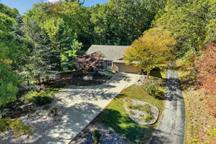 17871 N Fruitport Rd, Spring Lake, MI 49456 - Photo 3