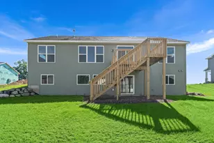 659 Waterford Village Dr NW, Grand Rapids, MI 49534 - Photo 19