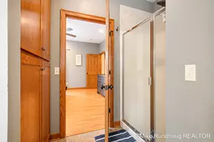 5261 Applewood Dr SW, Grandville, MI 49418 - Photo 27