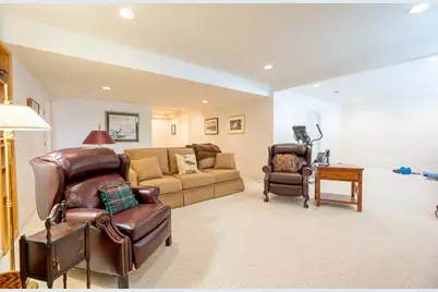 2222 Stonebridge Drive N, Ann Arbor, MI 48108 - Photo 37