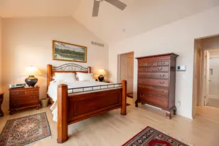 2222 Stonebridge Dr N, Ann Arbor, MI 48108 - Photo 9