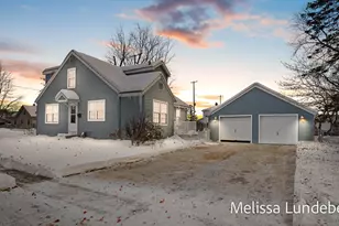 220 Barber St, Spring Lake, MI 49456 - Photo 1