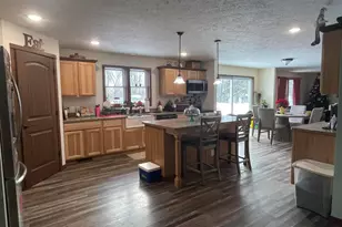 33067 School St, Dowagiac, MI 49047 - Photo 3