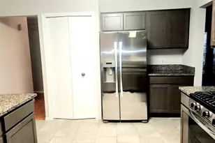 1660 Pond Shore Dr, Ann Arbor, MI 48108 - Photo 5