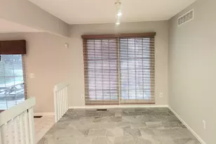 1660 Pond Shore Dr, Ann Arbor, MI 48108 - Photo 13