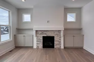 8288 Eagle Peak Dr, Jenison, MI 49428 - Photo 3