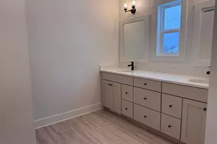 8288 Eagle Peak Dr, Jenison, MI 49428 - Photo 5