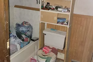 728 E Main St, Ionia, MI 48846 - Photo 13