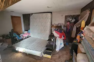 728 E Main St, Ionia, MI 48846 - Photo 17