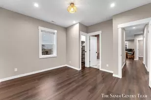 300 N 7th St, Grand Haven, MI 49417 - Photo 19