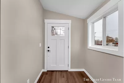 300 N 7th Street #Unit 2 - Upper, Grand Haven, MI 49417 - Photo 7