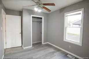 743 Hollister St, Pontiac, MI 48340 - Photo 3