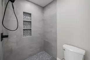 2431 Lothrop St, Detroit, MI 48206 - Photo 45