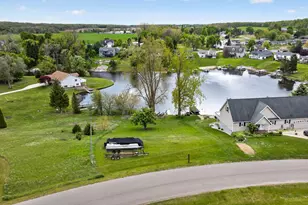 14391 Killybegs Ln, Cement City, MI 49233 - Photo 17