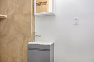 324 Stuart Ave, Kalamazoo, MI 49007 - Photo 5