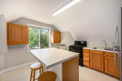 324 Stuart Avenue, Kalamazoo, MI 49007 - Photo 3