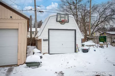 243 W 14th Street, Holland, MI 49423 - Photo 3