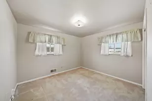 912 Halstead Blvd, Jackson, MI 49203 - Photo 15