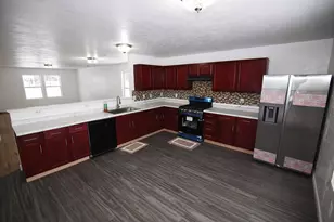 464 Ludington Ave, Portage, MI 49002 - Photo 3