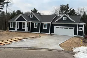 16379 Silverado Ct, Spring Lake, MI 49456 - Photo 3