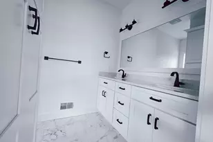 246 Glei Ct, Hillsdale, MI 49242 - Photo 15