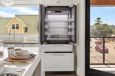 218 S Harbor Drive #202, Grand Haven, MI 49417 - Photo 17