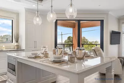 218 S Harbor Drive #202, Grand Haven, MI 49417 - Photo 9