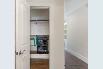 218 S Harbor Drive #202, Grand Haven, MI 49417 - Photo 33