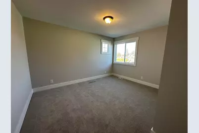 562 Lincoln Lawns Drive NW, Walker, MI 49534 - Photo 15