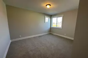 562 Lincoln Lawns Dr NW, Walker, MI 49534 - Photo 15