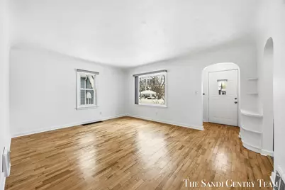 803 S Griffin Street, Grand Haven, MI 49417 - Photo 5