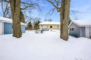 803 S Griffin St, Grand Haven, MI 49417 - Photo 29